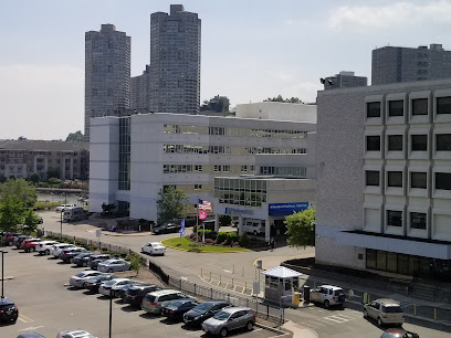 HackensackUMC Palisades: Emergency Room main image