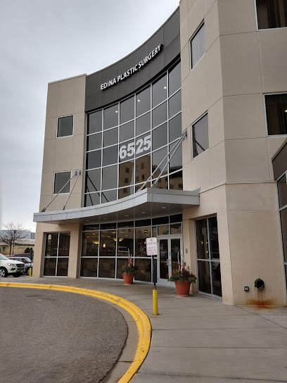 Paul Larson Ob-Gyn Clinic main image