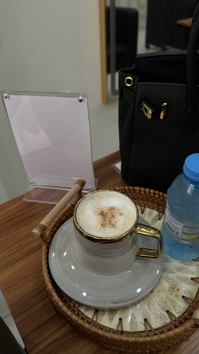 Pure beauty ladies salon main image