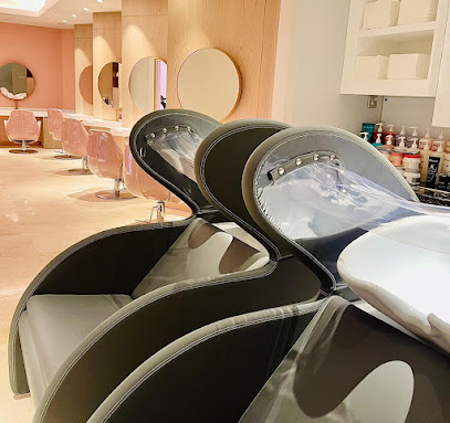 Sisters Beauty Lounge Al Bateen Villa main image